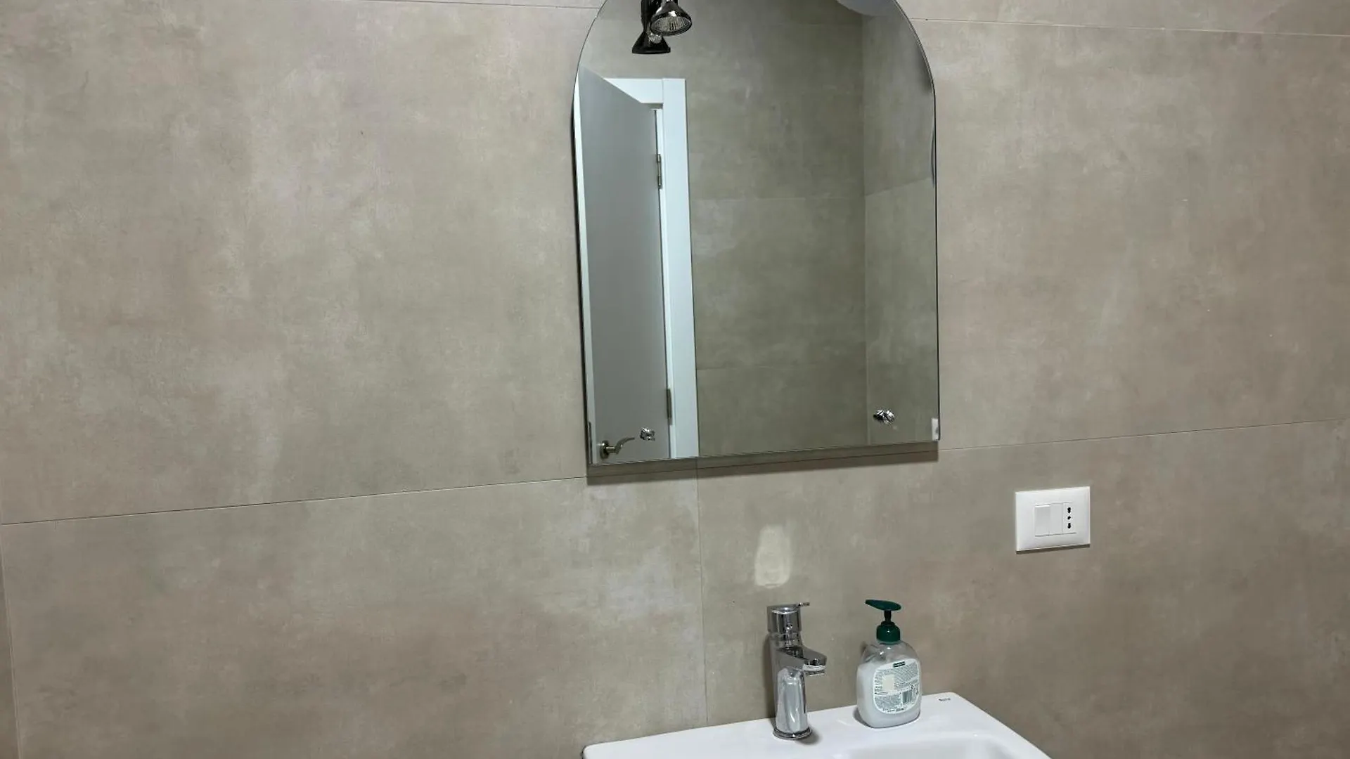 Cc Comfort Apartment Tirana