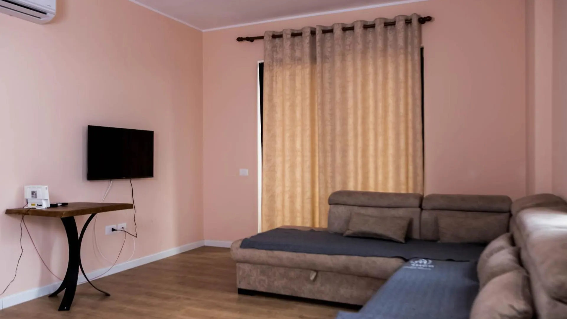Cc Comfort Apartment Tirana